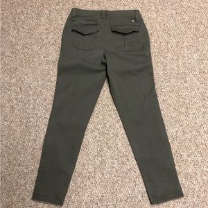 1822 Denim Olive Green Slim Ankle Pant